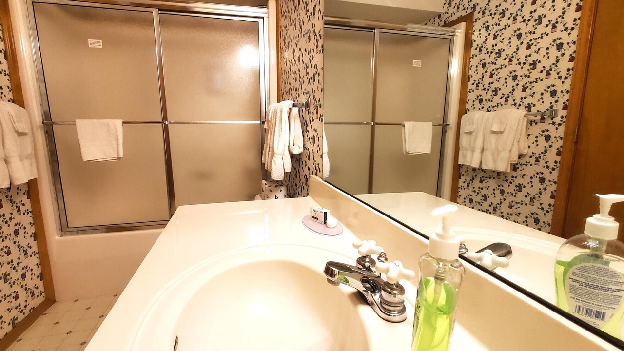 Photo of Bathroom in Holiday Island