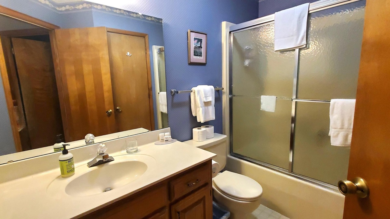 Photo of Bathroom in Holiday Island