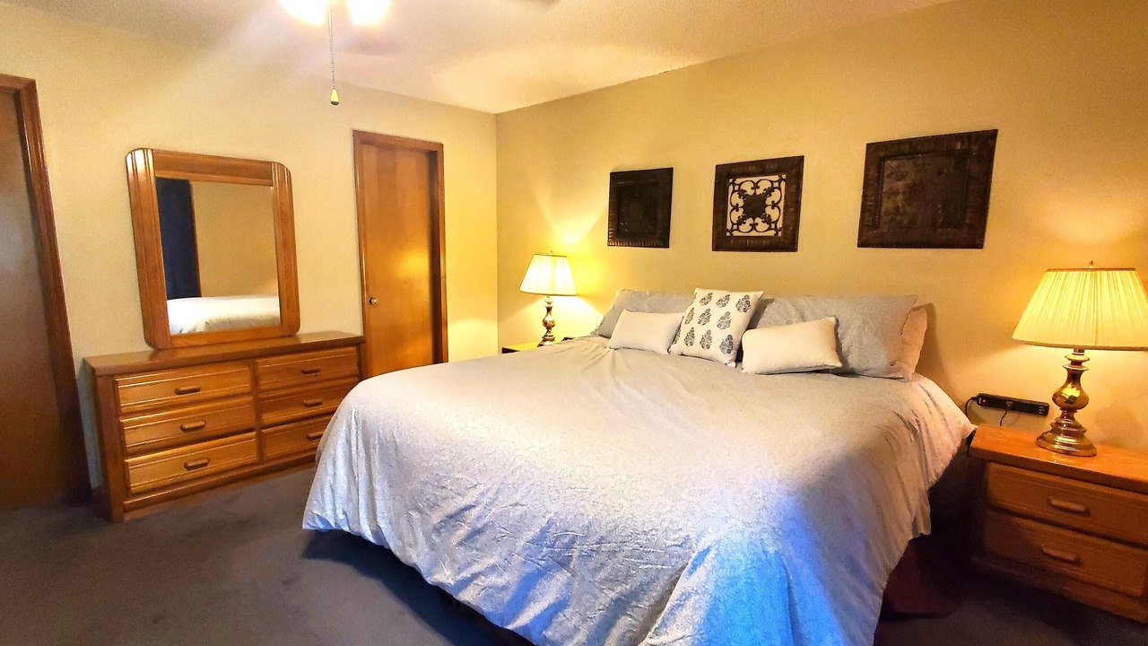 Photo of Bedroom in Holiday Island