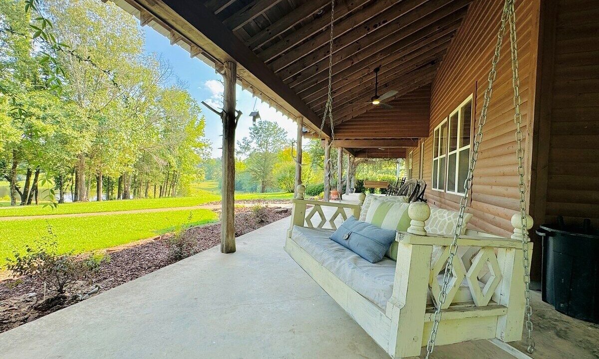Photo of Patio Balcony in Batesville