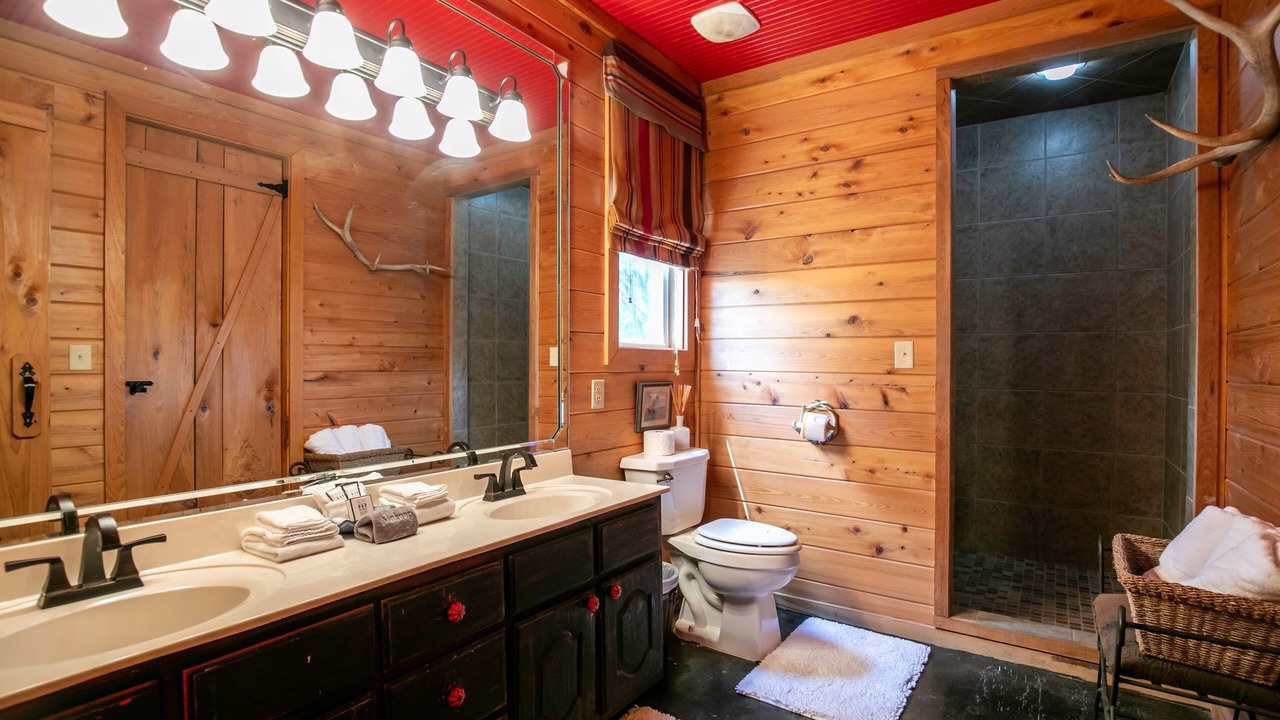 Photo of Bathroom in Batesville