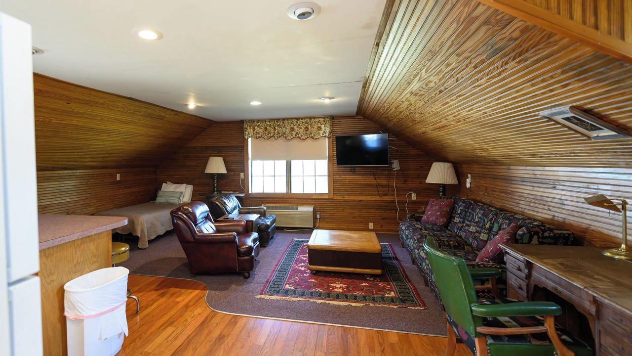Photo of Bedroom in Lake Village