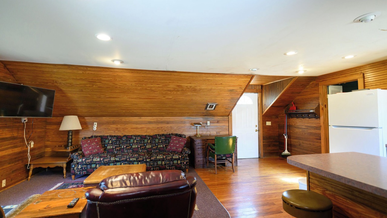 Photo of Bedroom in Lake Village