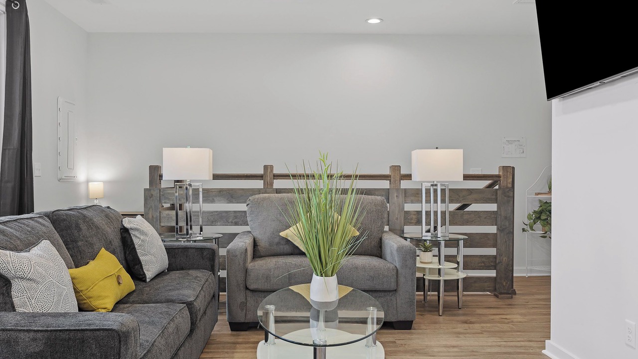 Photo of Livingroom in Lupton City