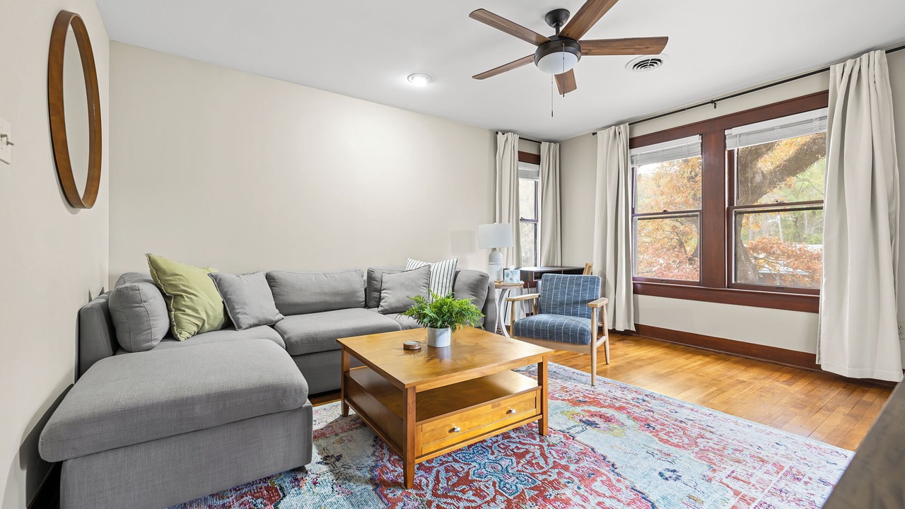 Photo of Livingroom in Pineville