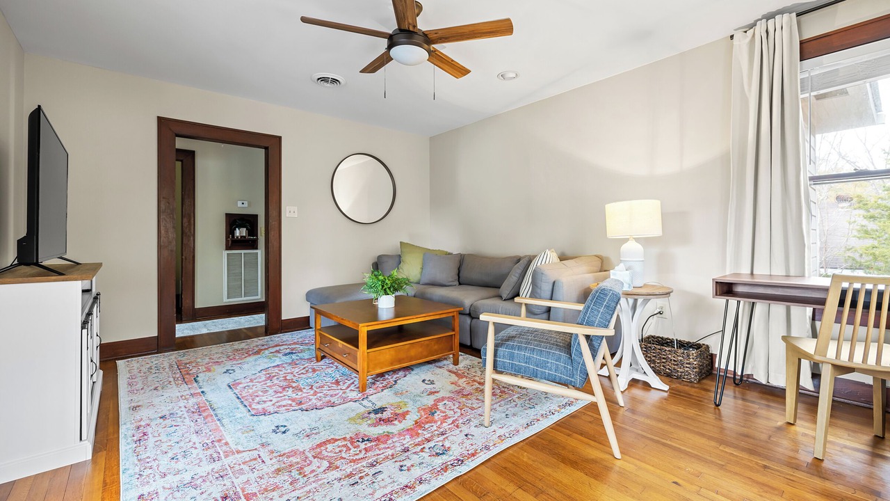 Photo of Livingroom in Pineville