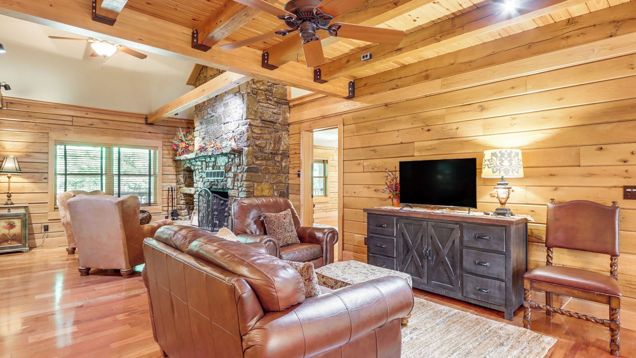 Photo of Livingroom in Rogers