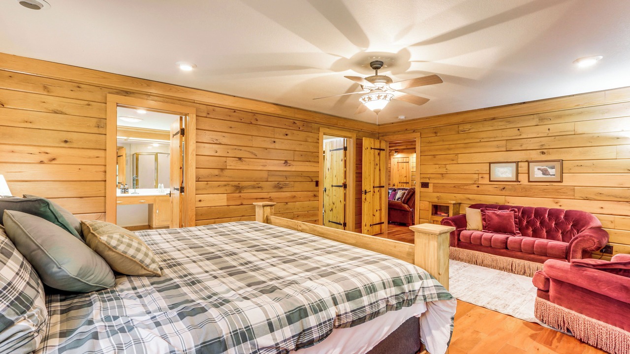 Photo of Bedroom in Rogers