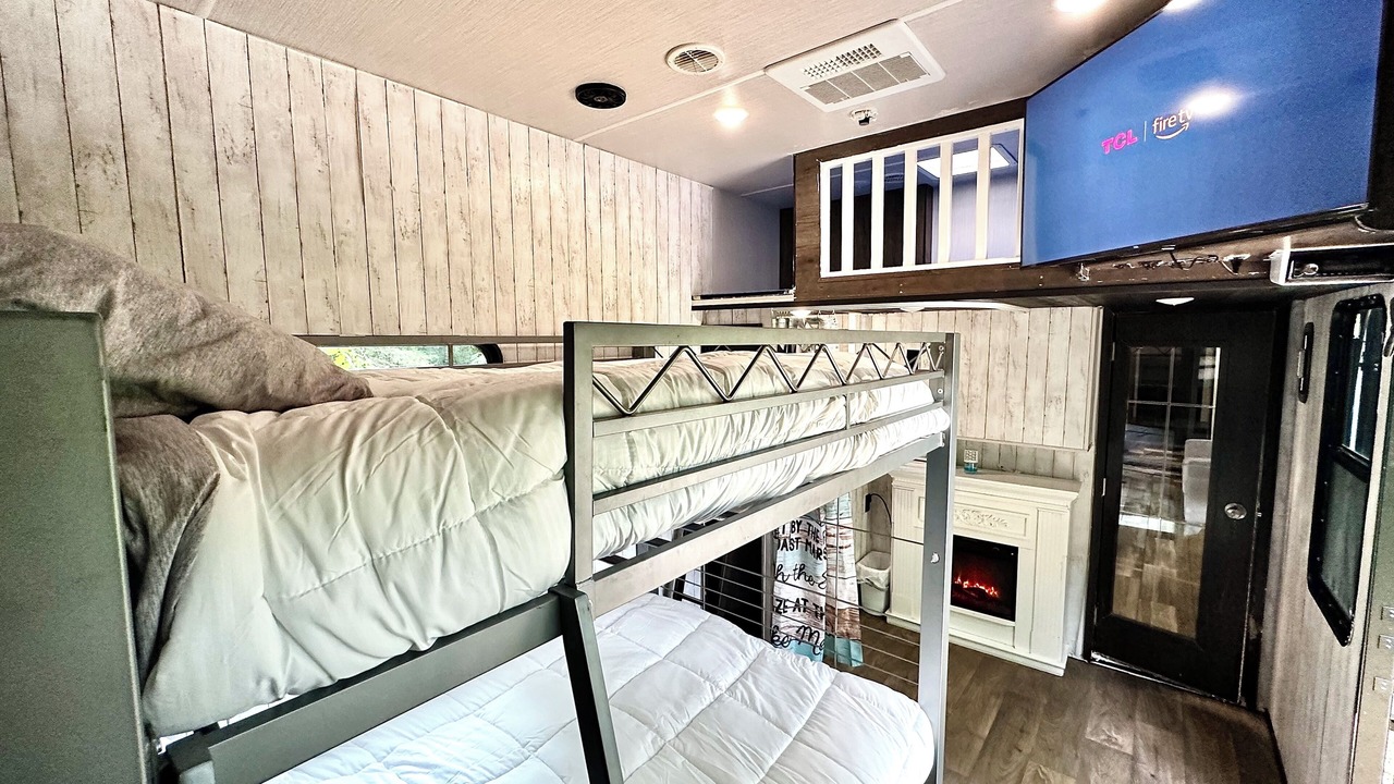 Photo of Bedroom in Gladeville