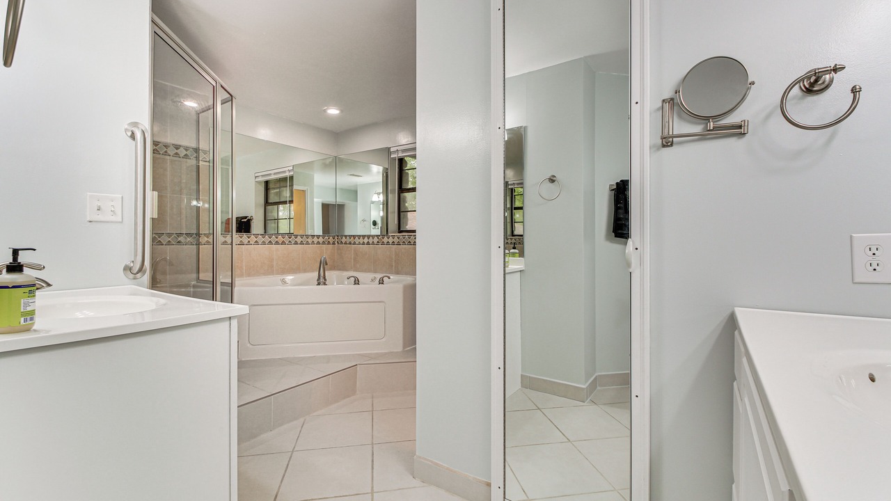 Photo of Bathroom in Piney