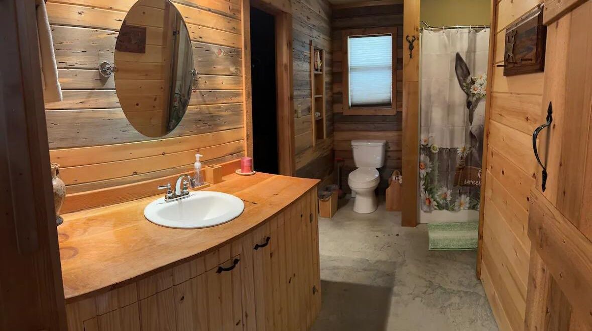 Photo of Bathroom in Caddo Valley
