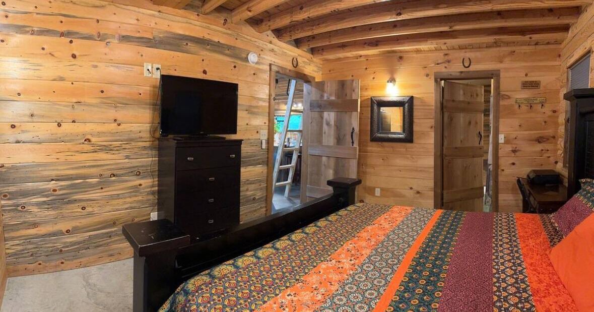 Photo of Bedroom in Caddo Valley