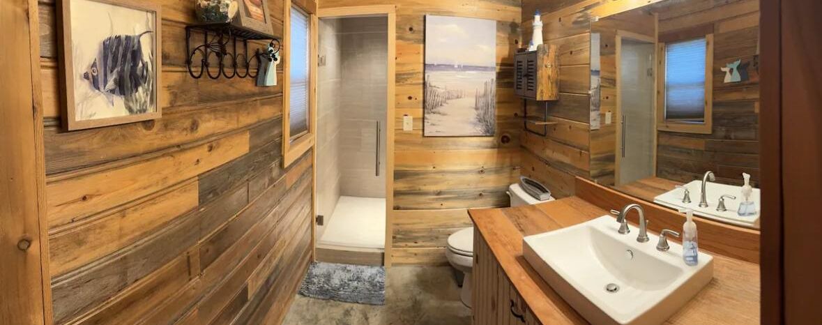 Photo of Bathroom in Caddo Valley