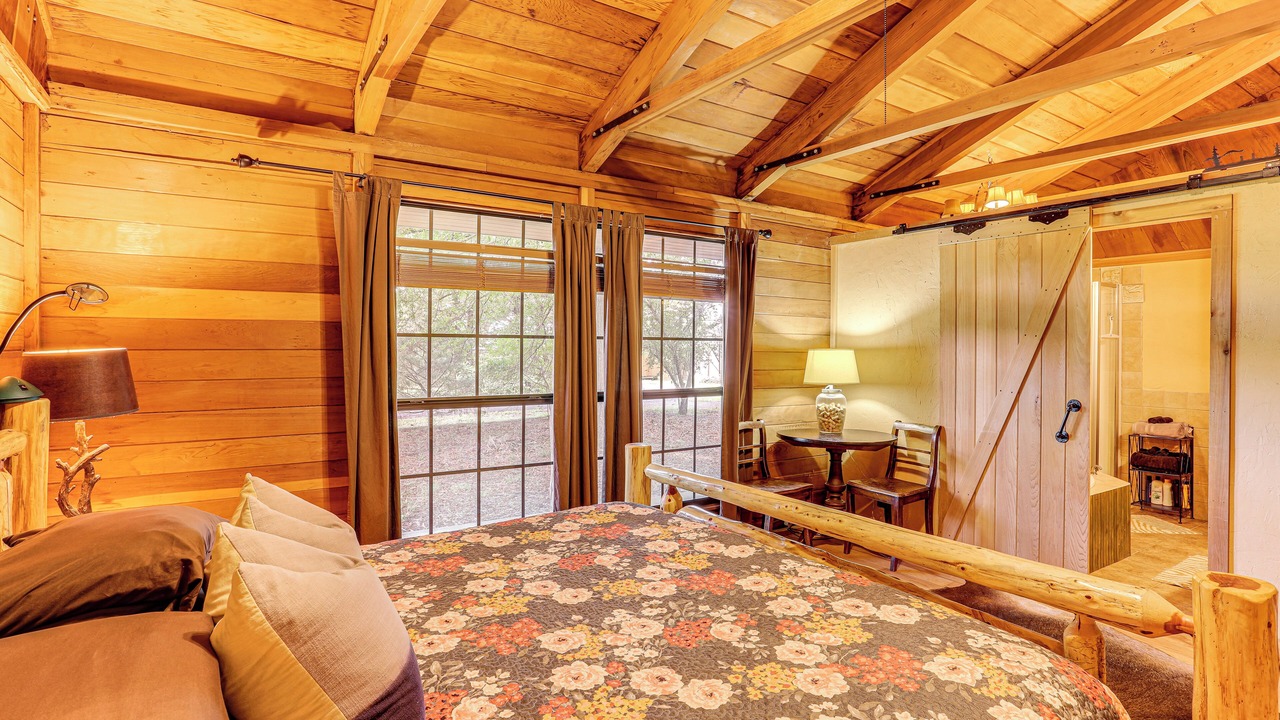 Photo of Bedroom in Tumbling Shoals