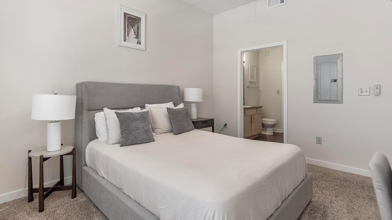 Photo of Bedroom in New Pathways