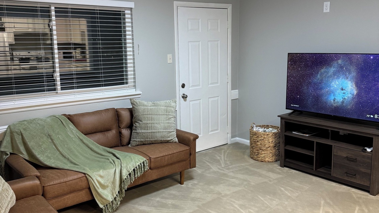Photo of Livingroom in Capital View