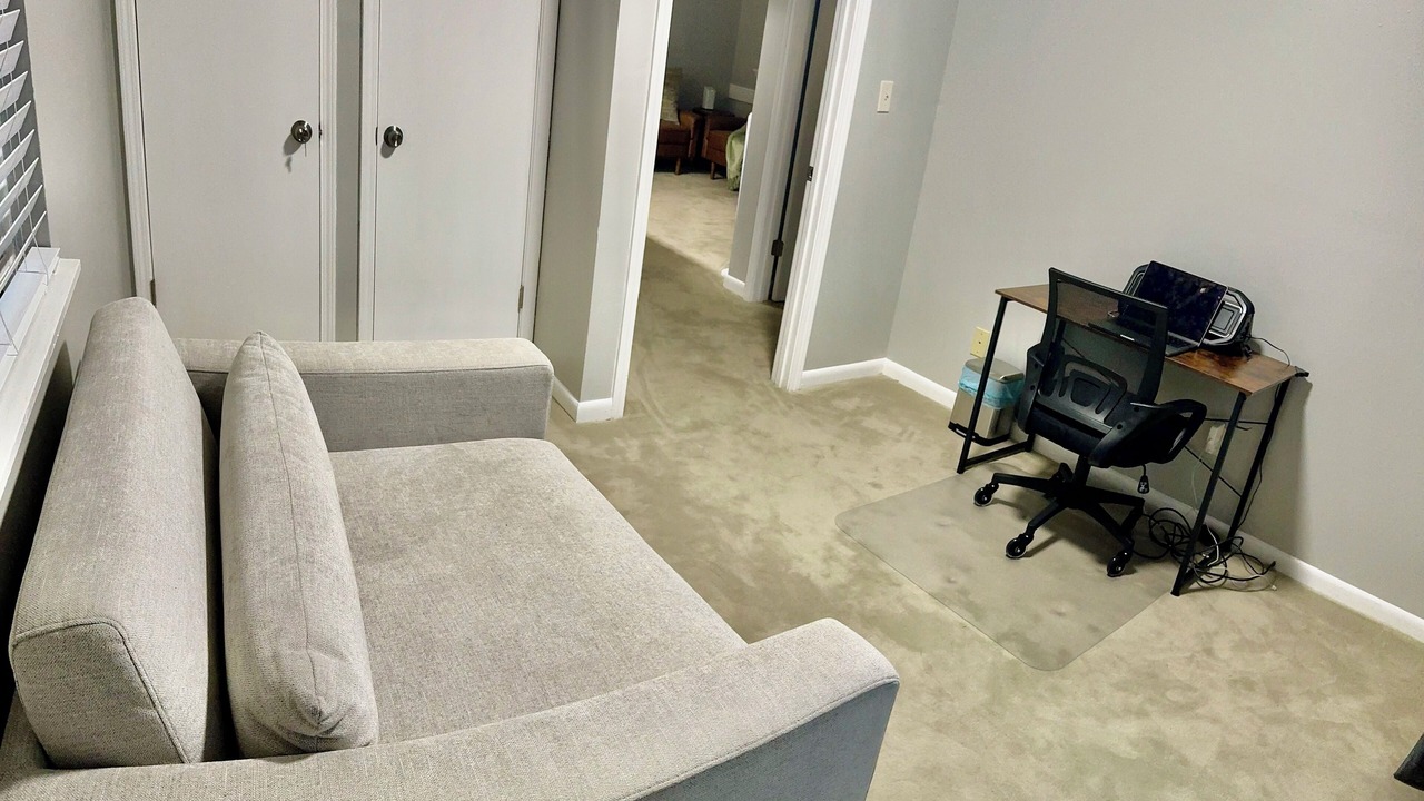 Photo of Livingroom in Capital View