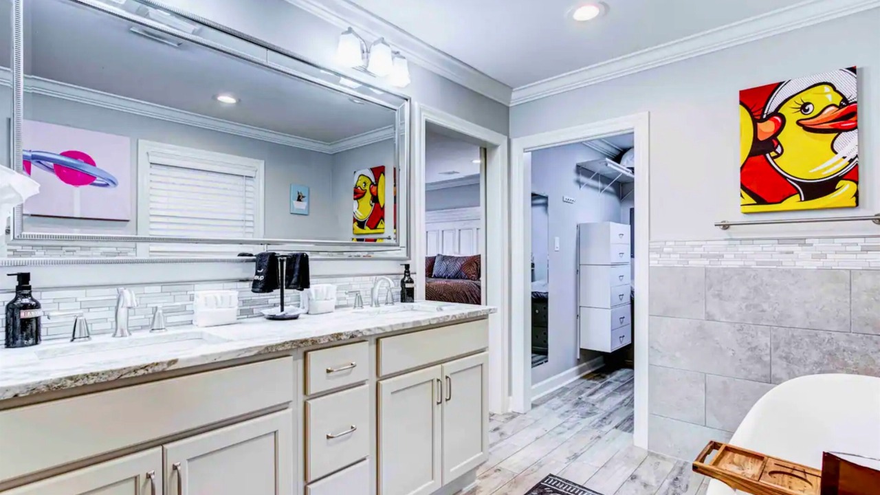 Photo of Bathroom in Piney