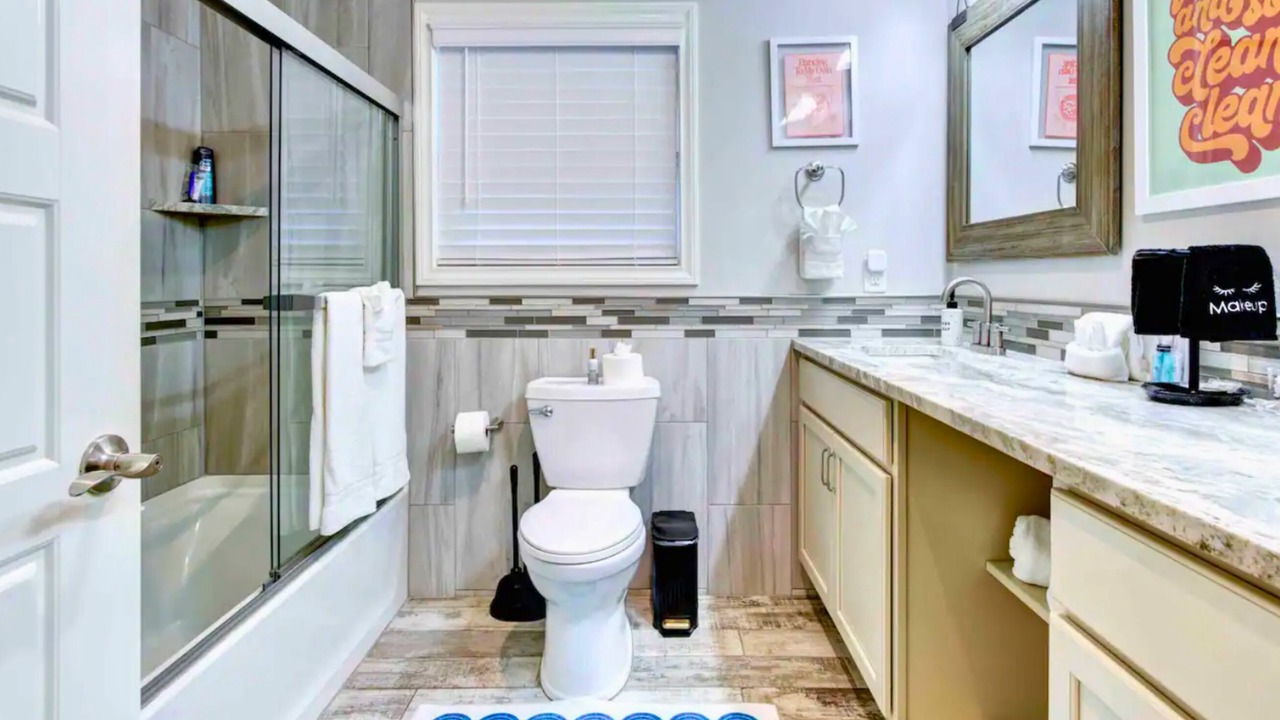 Photo of Bathroom in Piney
