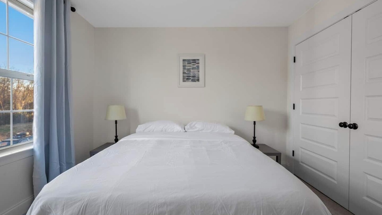 Photo of Bedroom in Lakewood