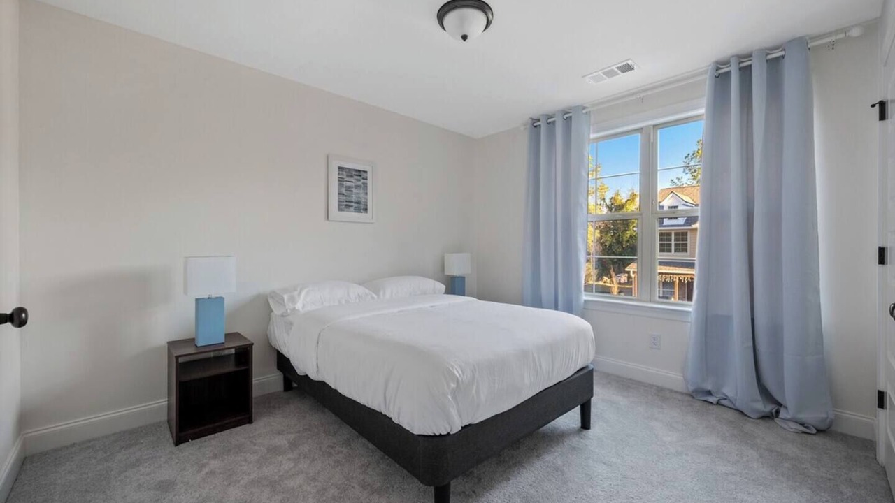 Photo of Bedroom in Lakewood