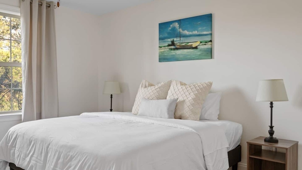 Photo of Bedroom in Lakewood