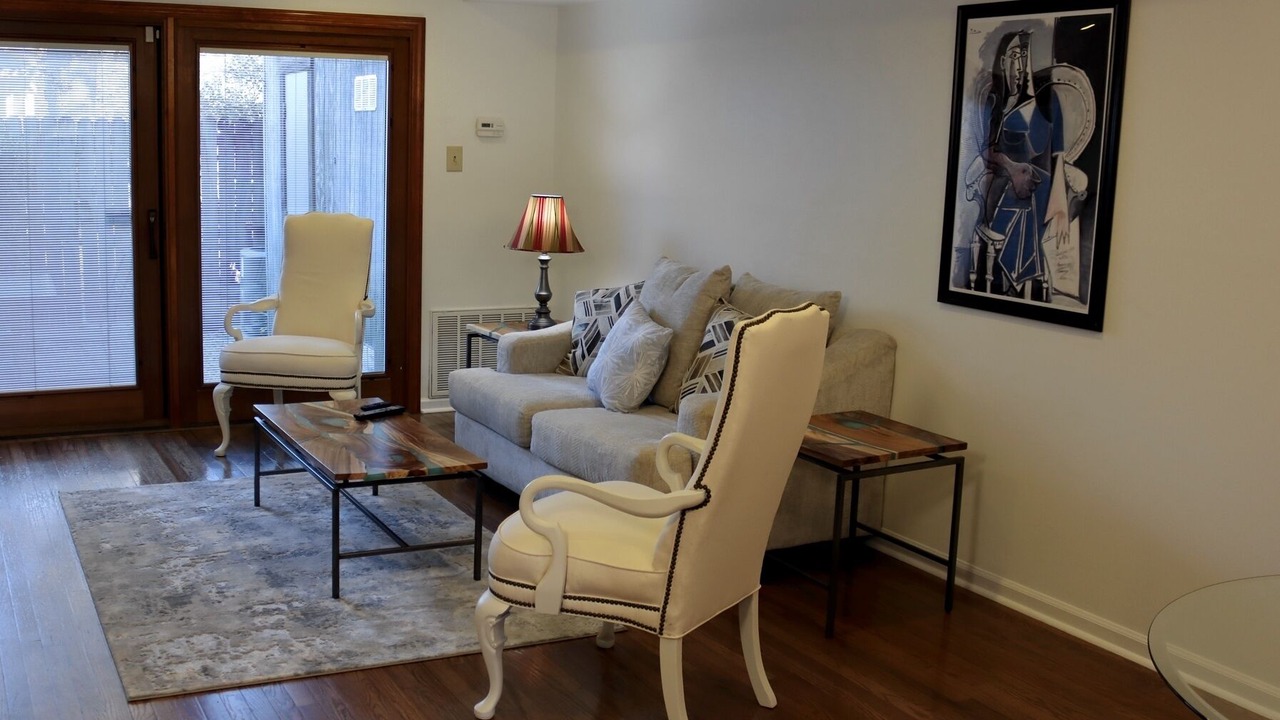 Photo of Livingroom in Meriwether