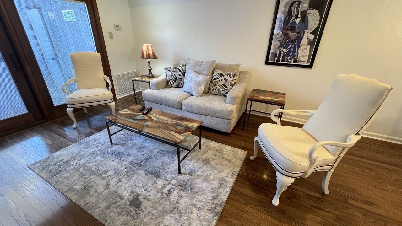 Photo of Livingroom in Meriwether