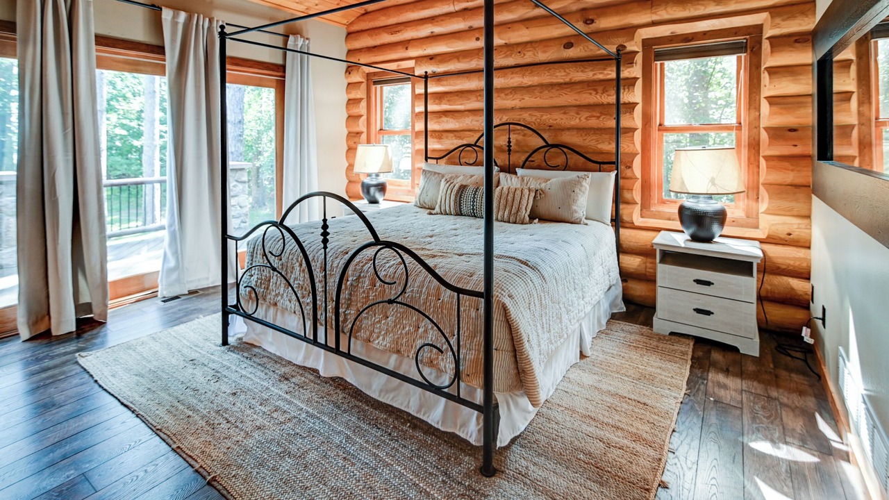Photo of Bedroom in Mauston