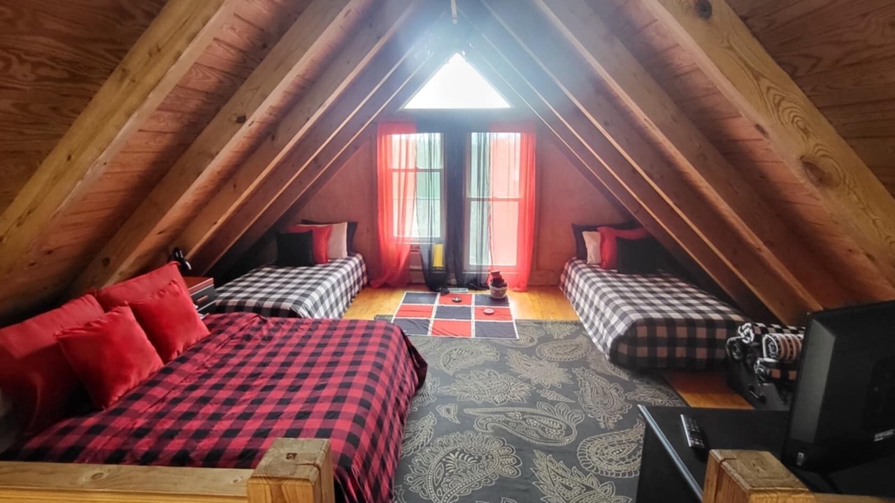Photo of Bedroom in Counce