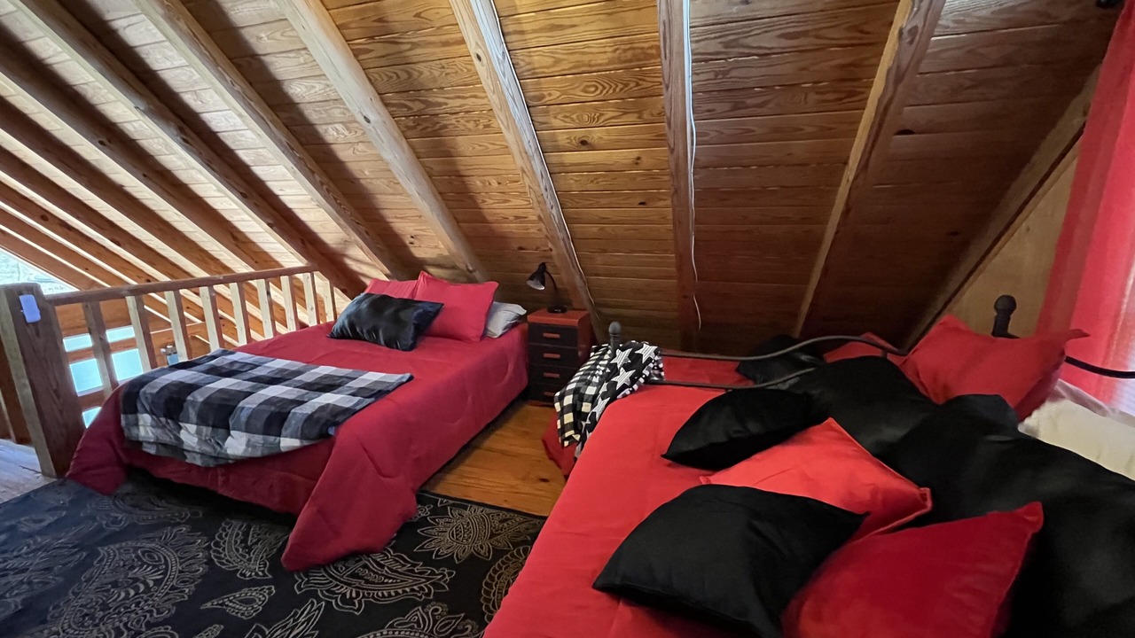 Photo of Bedroom in Counce