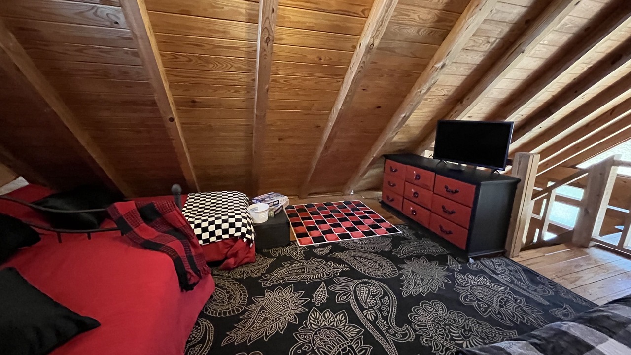 Photo of Bedroom in Counce