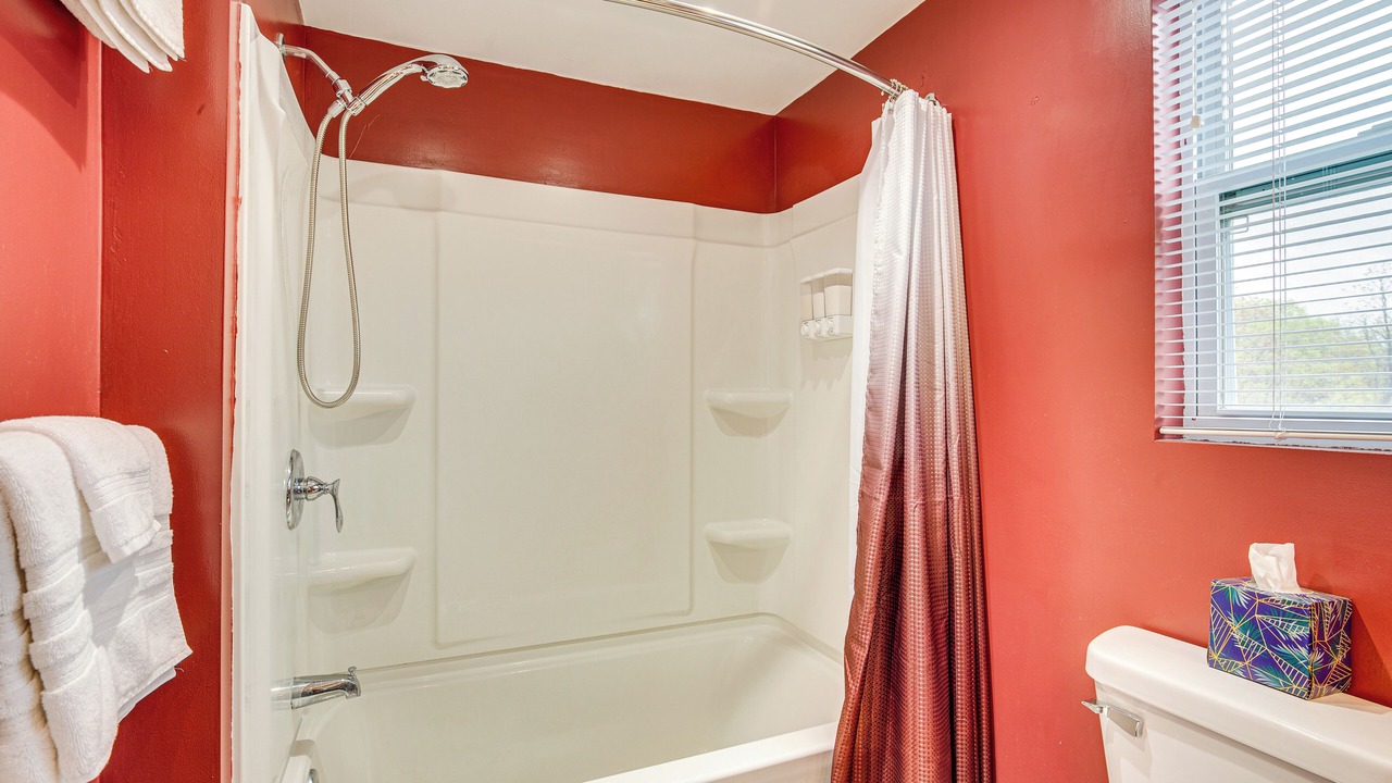 Photo of Bathroom in Grantville
