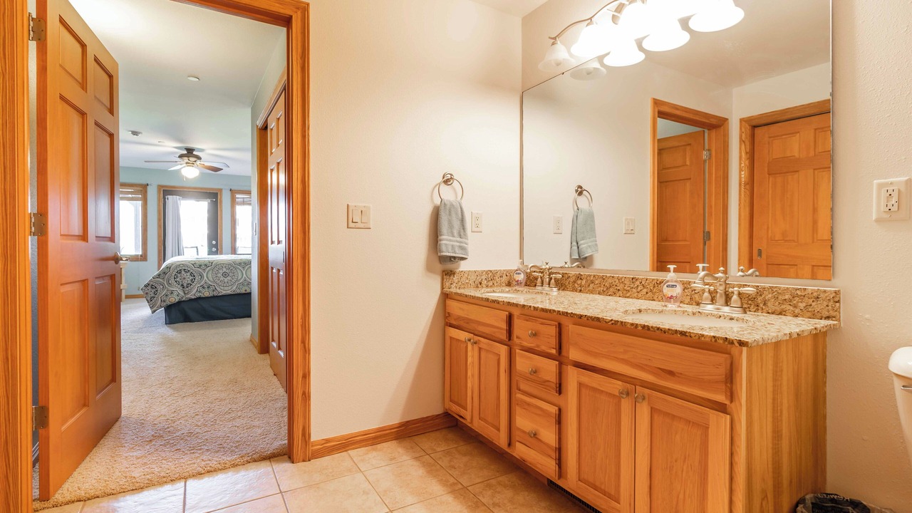 Photo of Bathroom in Arkdale