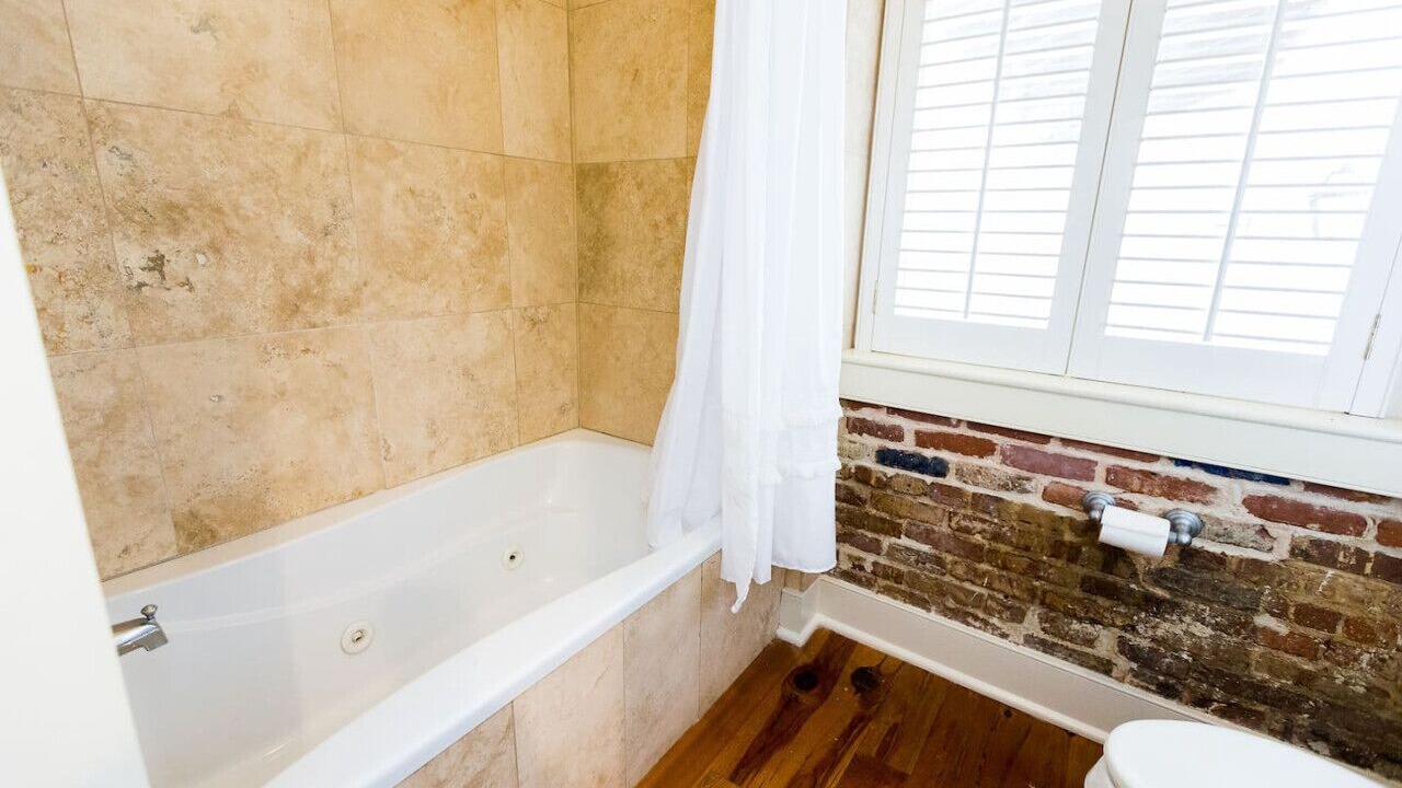 Photo of Bathroom in Natchez