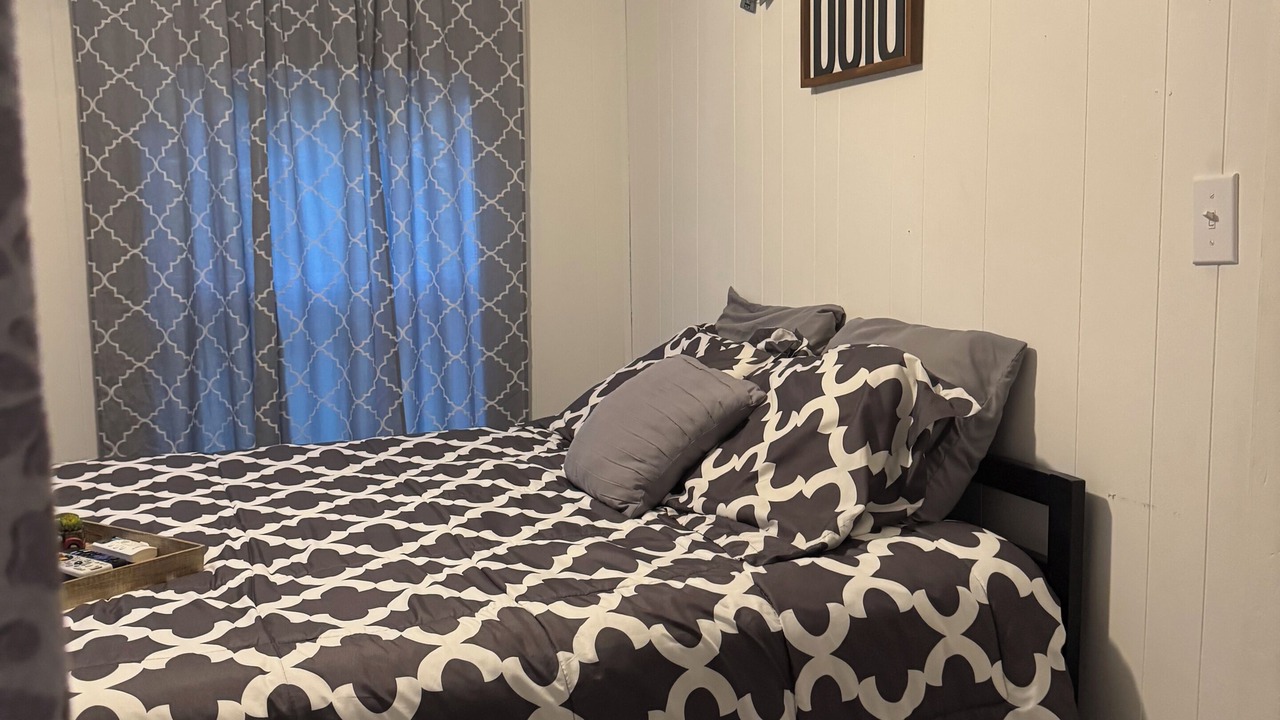 Photo of Bedroom in Eminence
