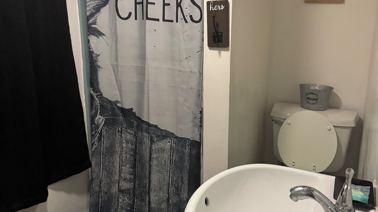 Photo of Bathroom in Eminence