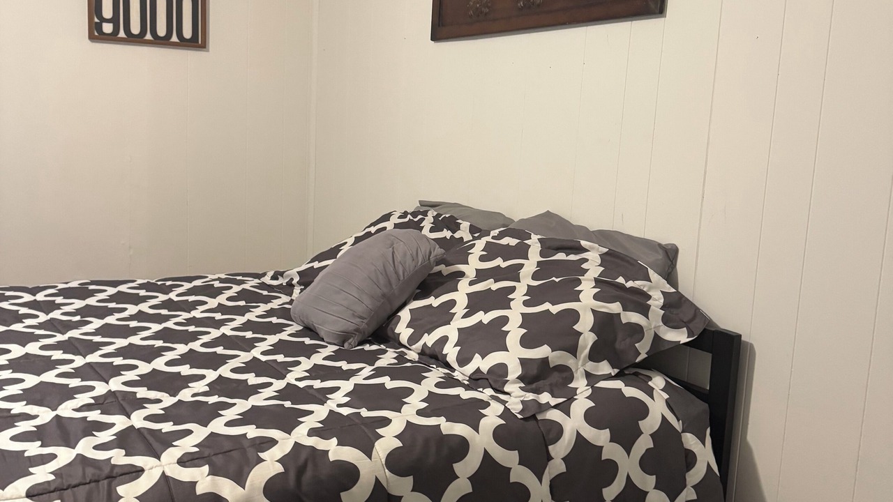 Photo of Bedroom in Eminence