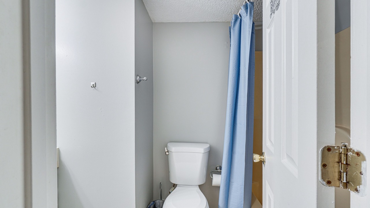 Photo of Bathroom in Ashley Oaks