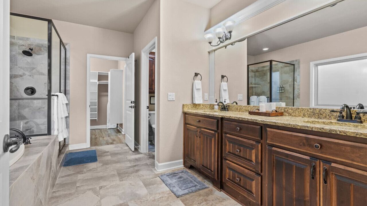 Photo of Bathroom in Hot Springs Village