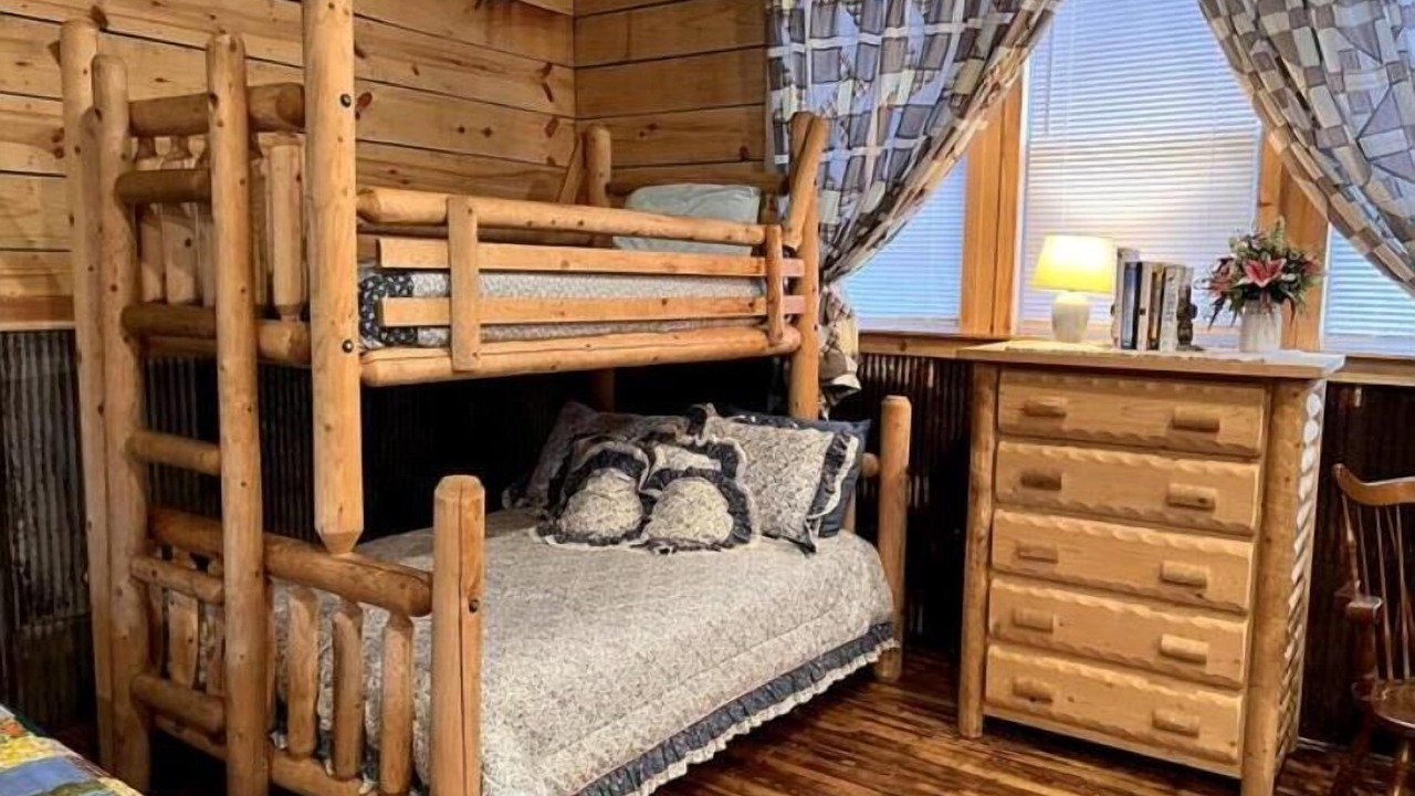 Photo of Bedroom in Marshall