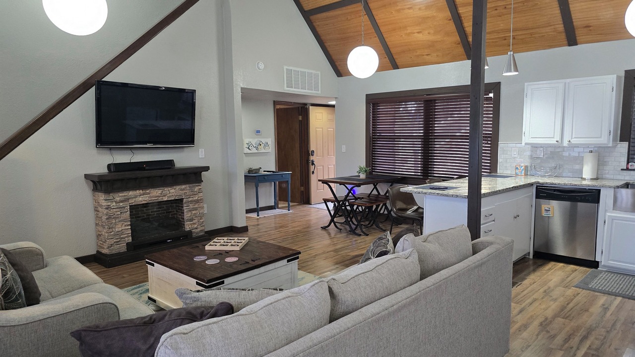 Photo of Livingroom in Eufaula