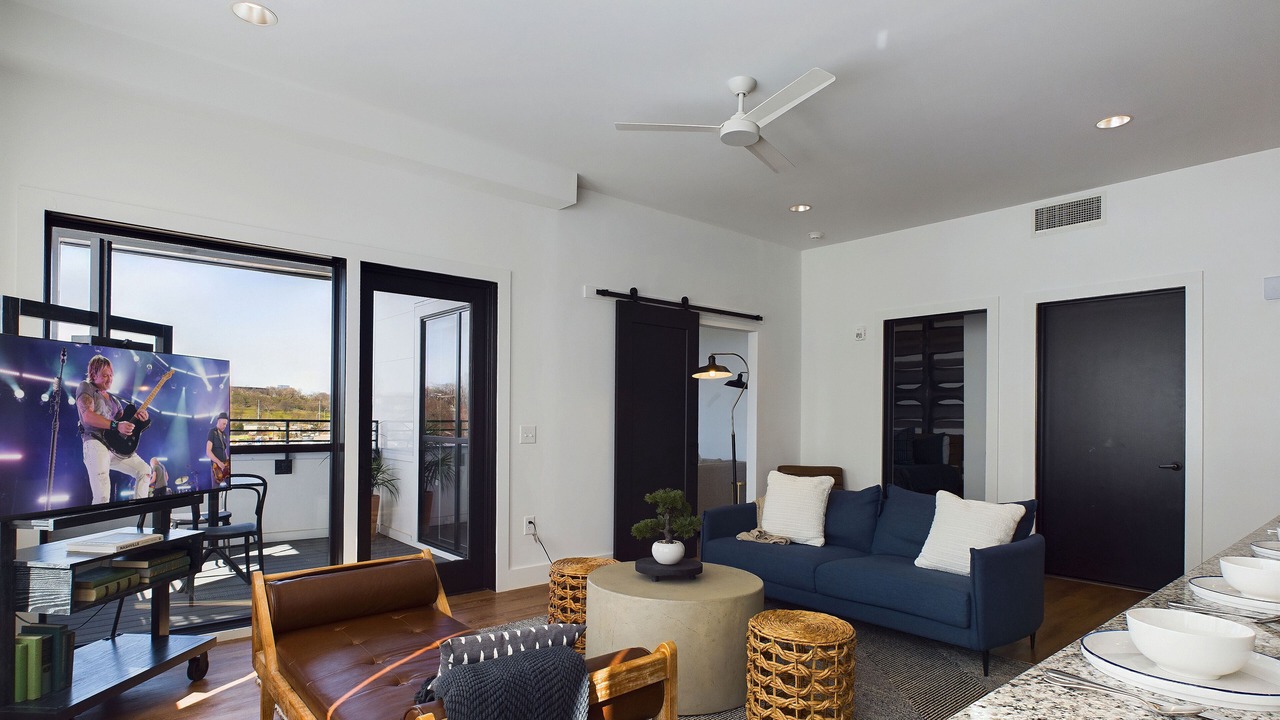 Photo of Patio Balcony in Historic Waverly