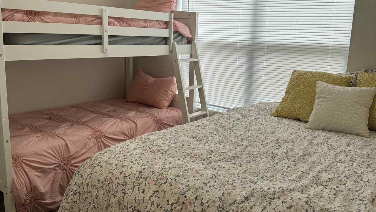 Photo of Bedroom in Camdenton