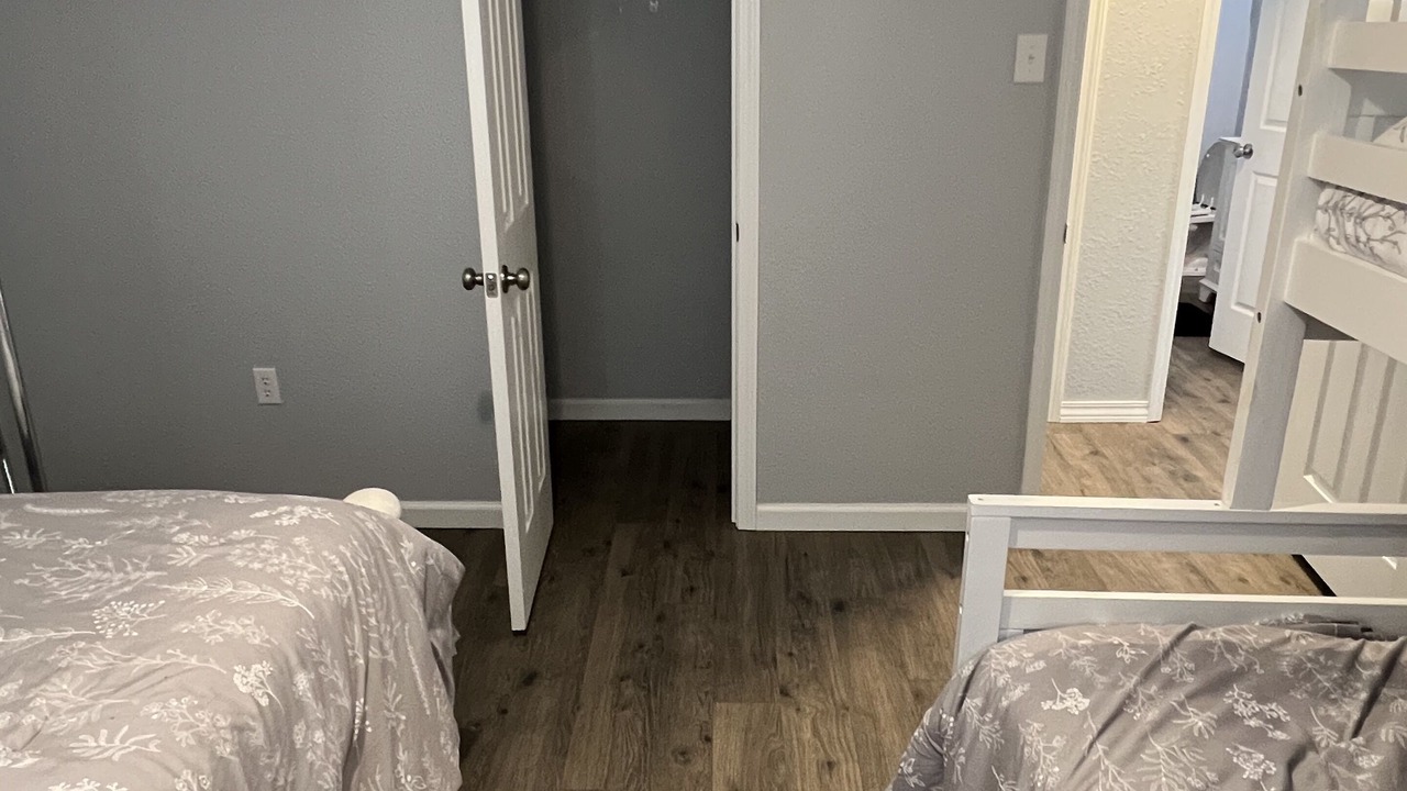 Photo of Bedroom in Higden