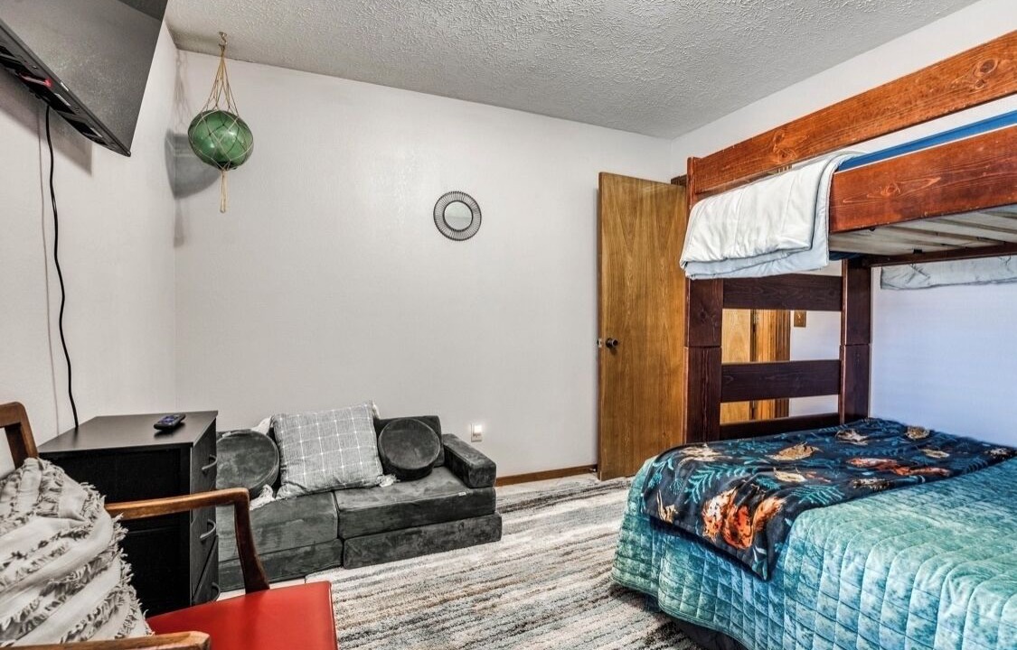 Photo of Bedroom in Yukon