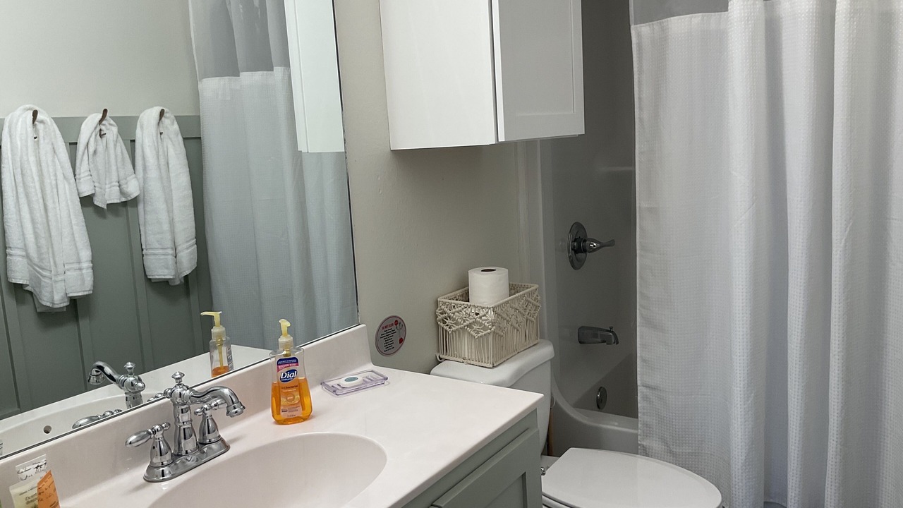 Photo of Bathroom in Glenwood