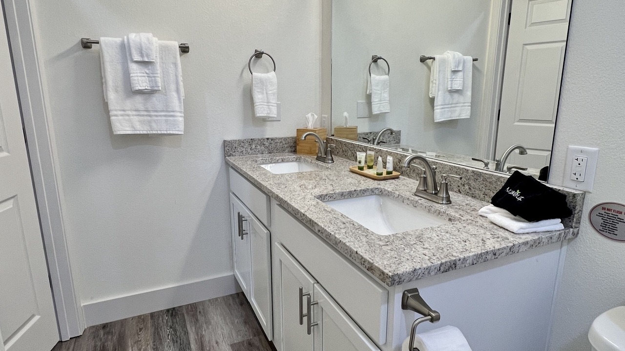 Photo of Bathroom in Glenwood