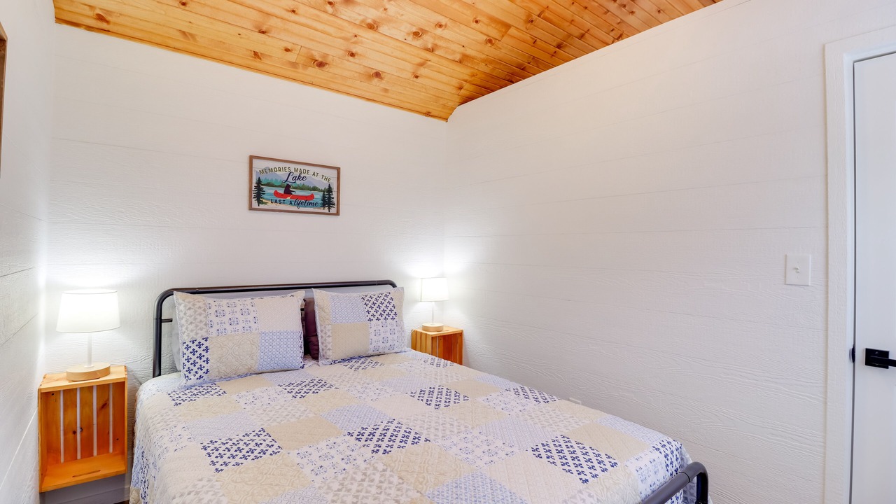 Photo of Bedroom in Tumbling Shoals