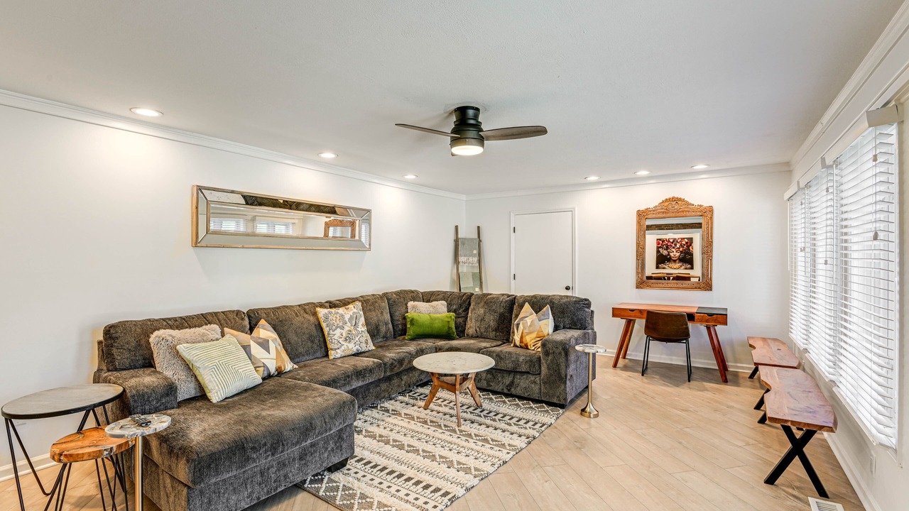 Photo of Livingroom in Tulip Grove